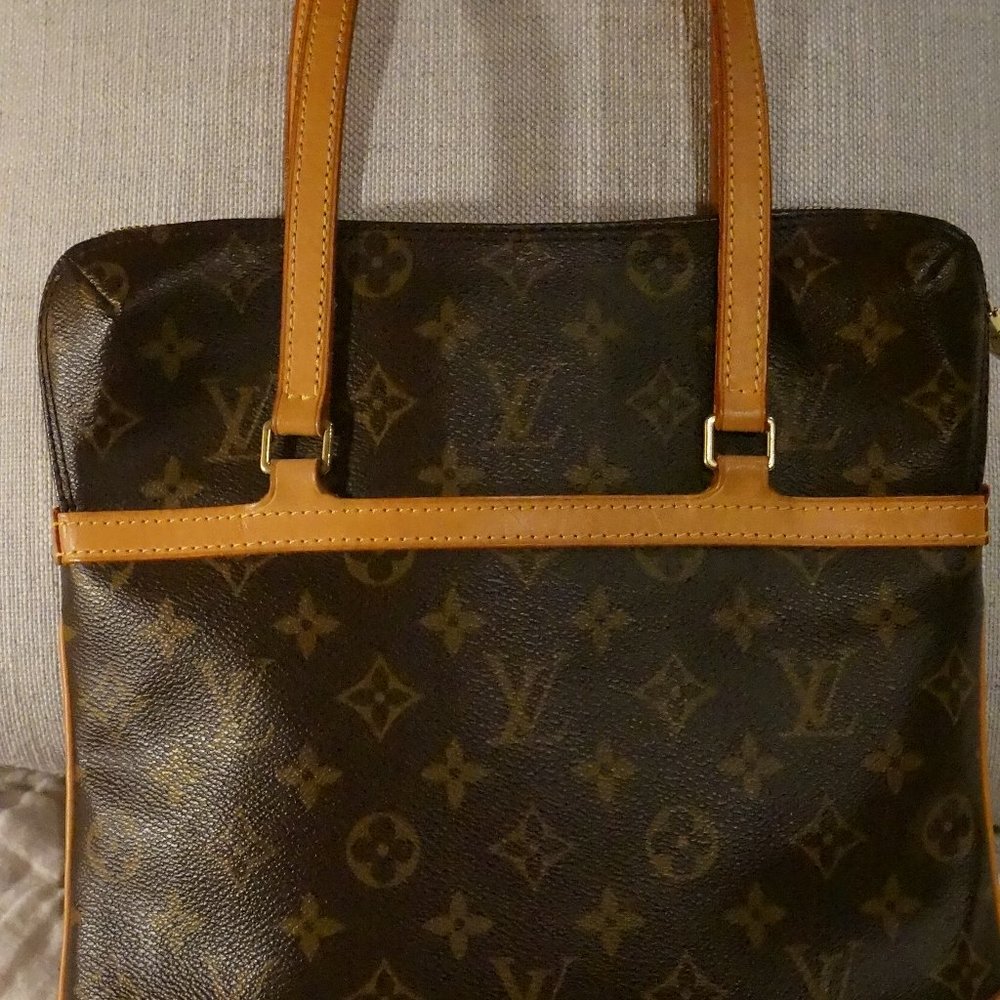 Louis Vuitton Coussin GM Shoulder Bag
